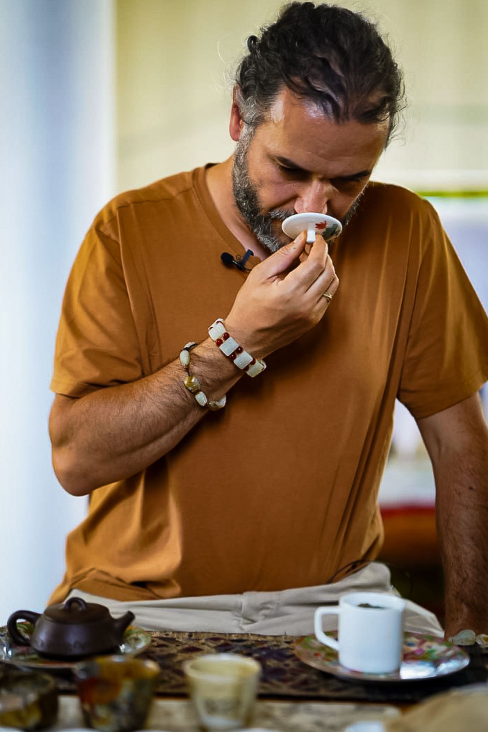 Sergey Shevelev entre aromas especiados.