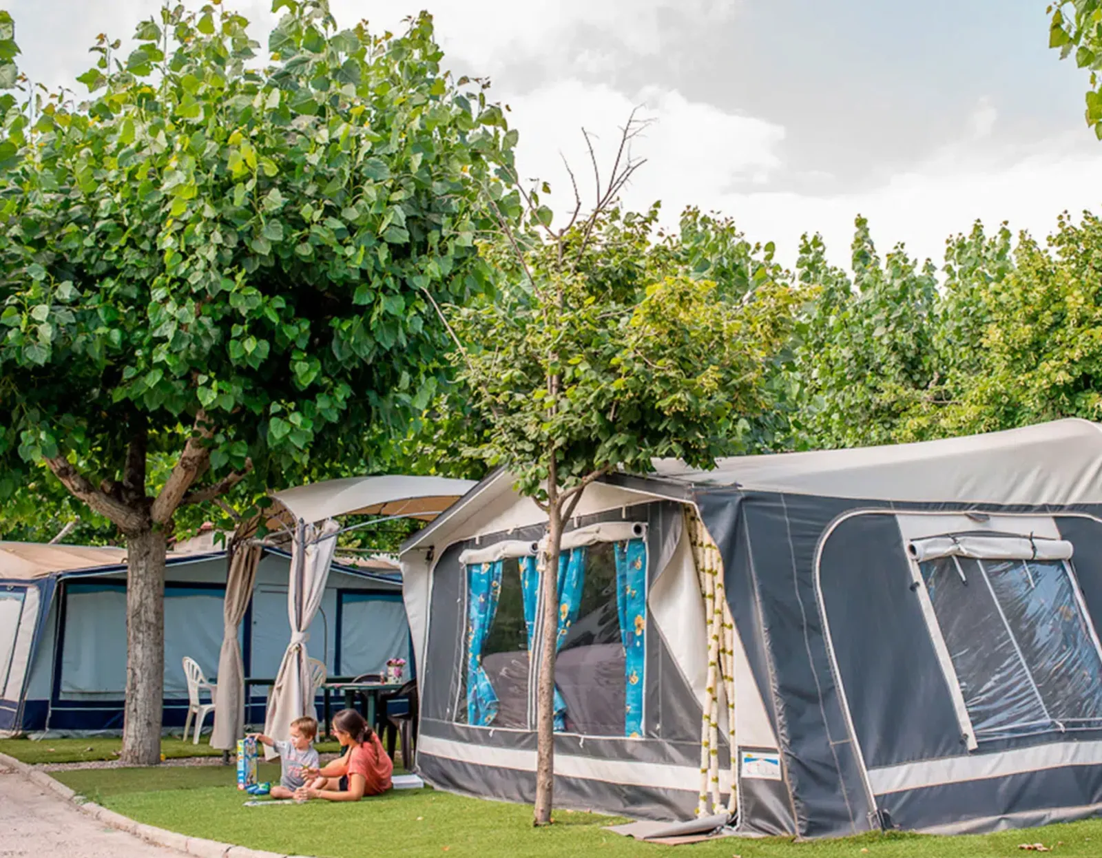 Unas parcelas del Camping Berga Resort en Barcelona